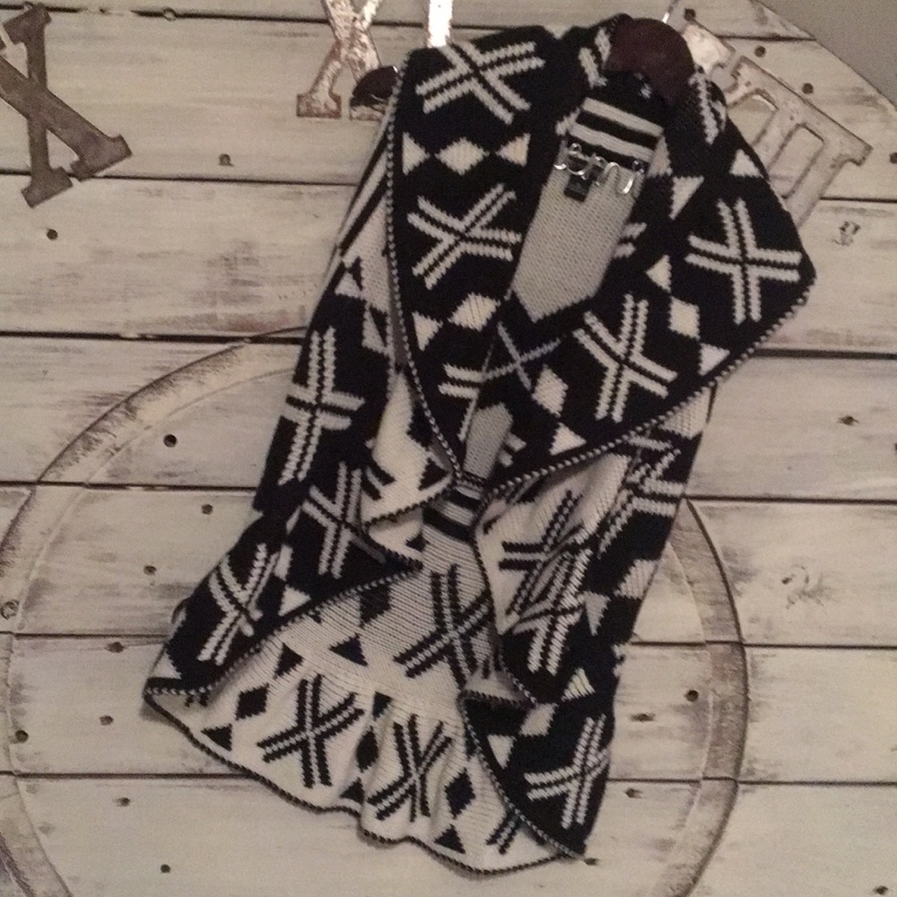 🌵New Directions reversible cardigan🌵